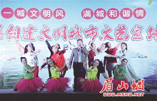 演出现场。.jpg