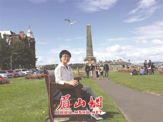 胡静在国外学习交流时的生活照。（受访者供图）.jpg