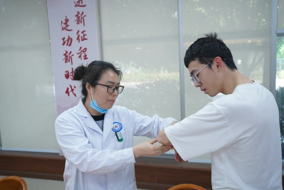 微信图片_20250421164857_副本.jpg