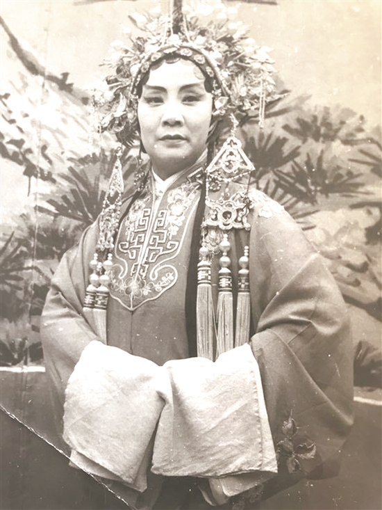 一代名角左素芳。.jpg