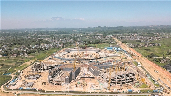 乐山市奥林匹克中心项目建设现场。乐山日报记者 龚启文 摄