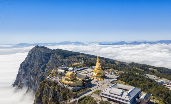 乐山旅游重要名片——峨眉山金顶云海。