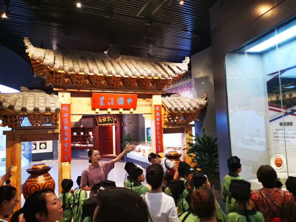 以非遗传承为主题的研学活动。（资料图片）