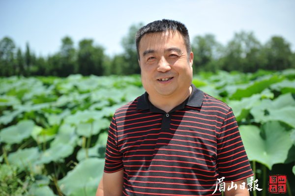 王成  摄