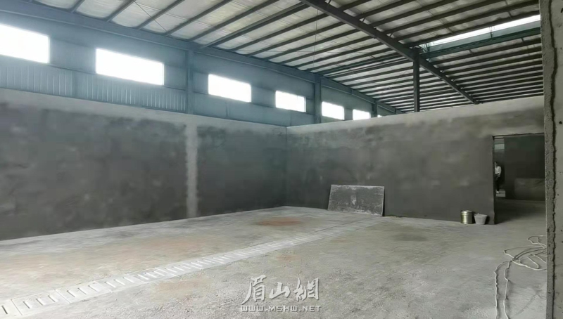 新建的屠宰场整洁规范无污染隐患.jpg