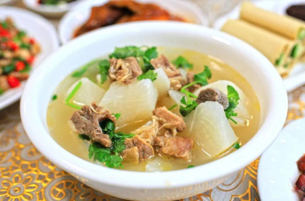 羊肉汤。（图片据网络）