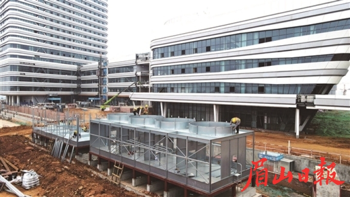 眉山天府新区人民医院加紧建设。