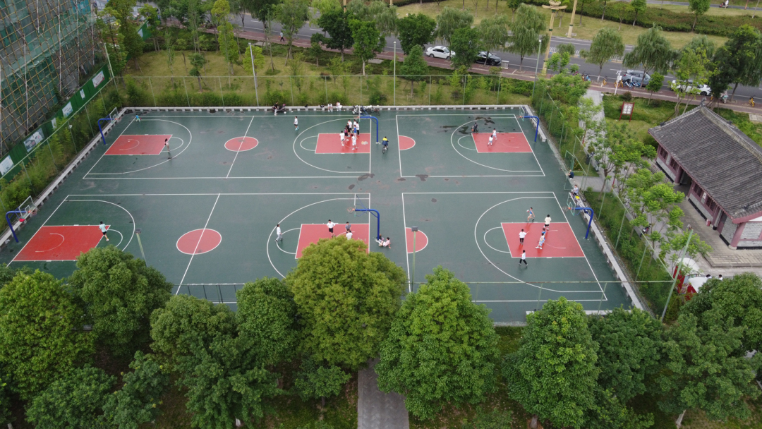 全民健身场地日渐增多。.jpg