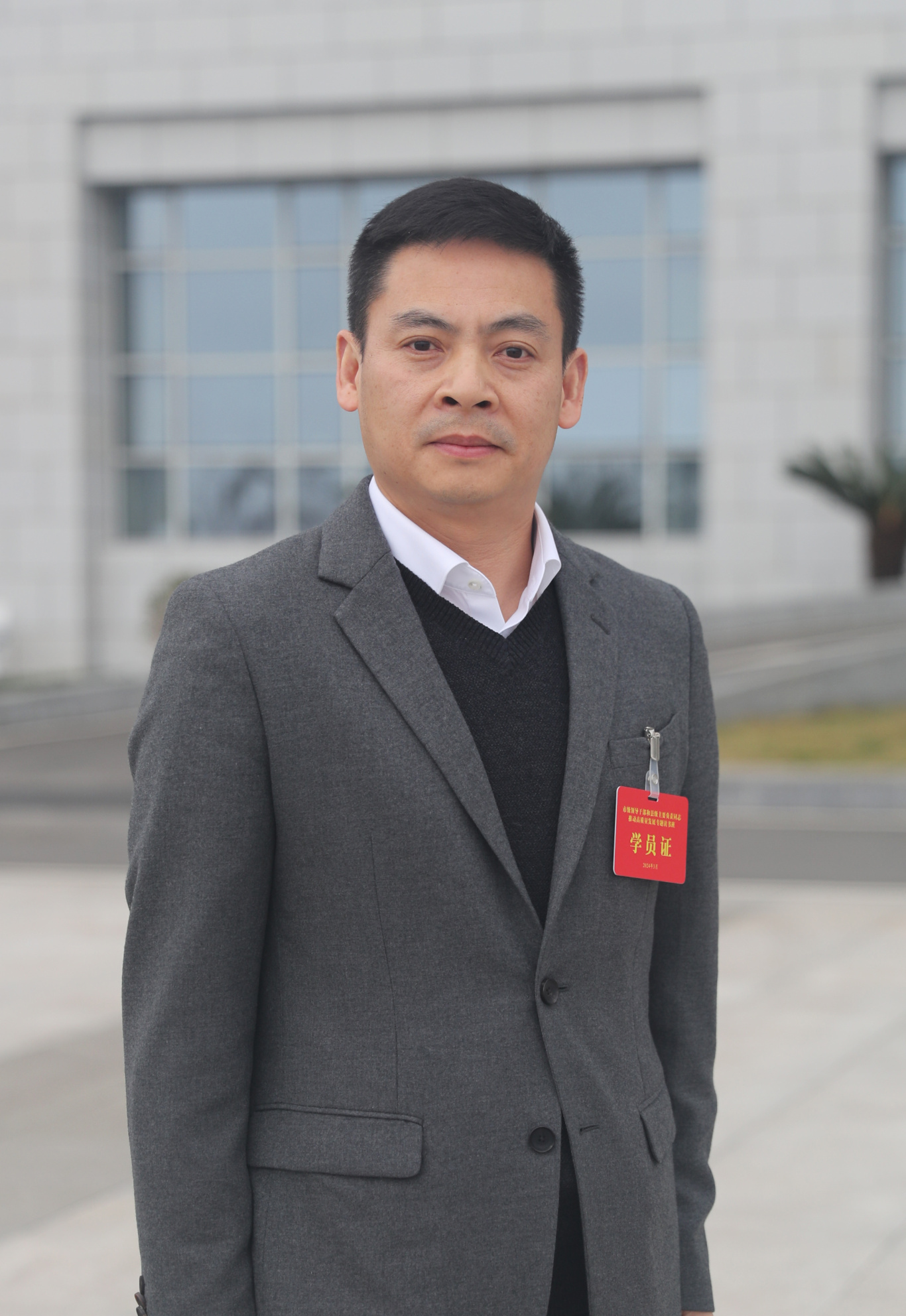 彭山区委副书记、区政府区长杨静.jpg