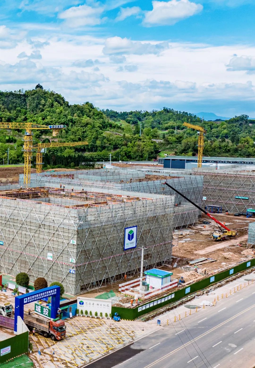 沿线重大产业项目建设有序推进中 杨宇龙摄