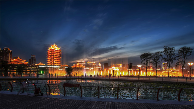 东坡夜景
