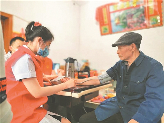 开展体检服务。.jpg