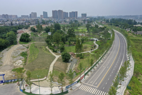 乡村旅游发展如火如荼。.jpg