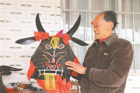 彭山"牛儿灯"这下牛了