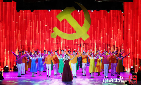  《天耀中华》。