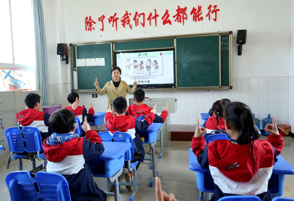 爱游戏- AYX爱游戏体育官方网站- 爱游戏体育APP美发师岗位职责样本doc