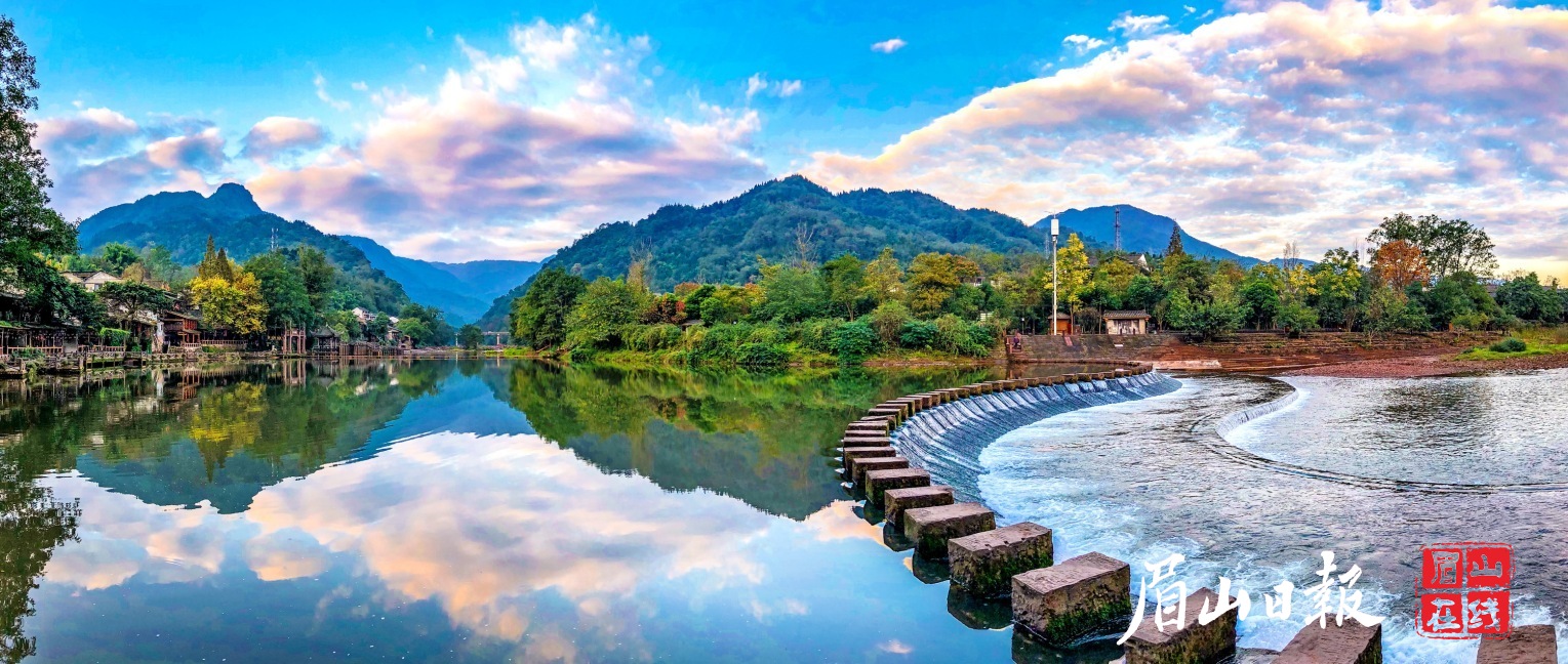 水天一色的柳江山水。张佳豪 摄