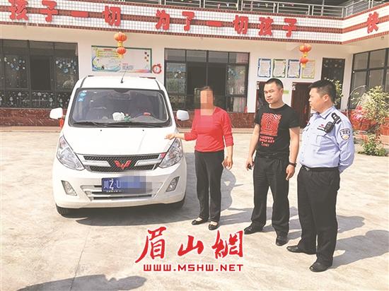 处置校车超载。.jpg